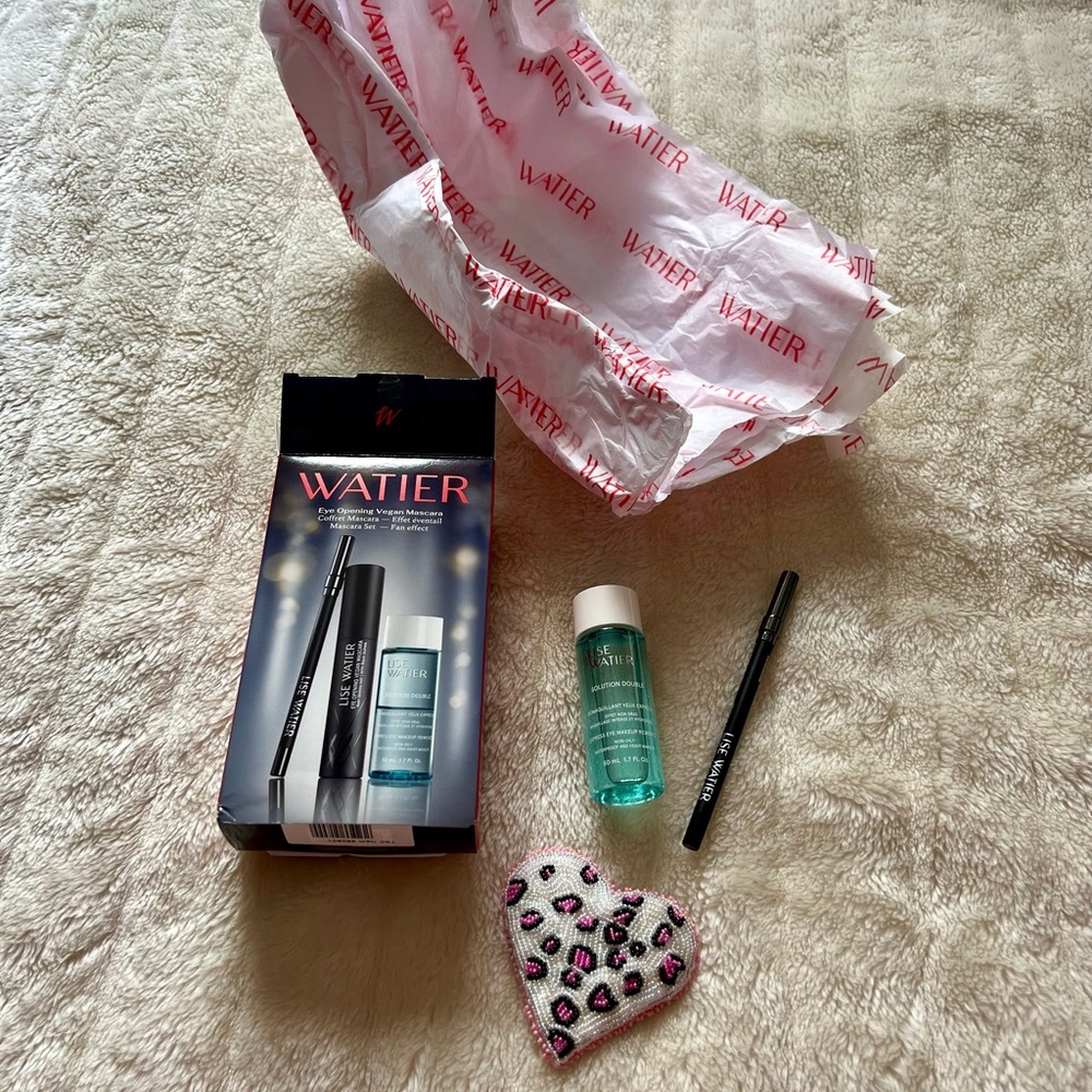 Lise Watier 🇨🇦🍁 Waterproof Eyeliner & Express Eye Makeup Remover